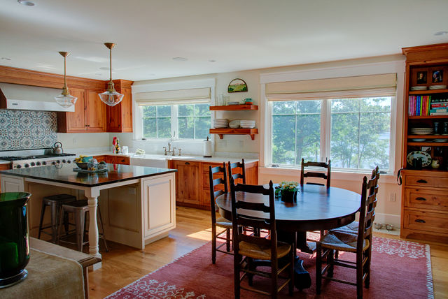 Farmhouse Feel kitchen island