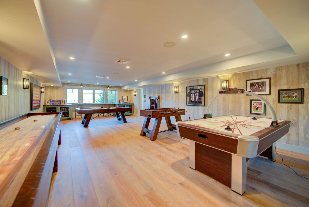 Hilltop Haven interior finish detail